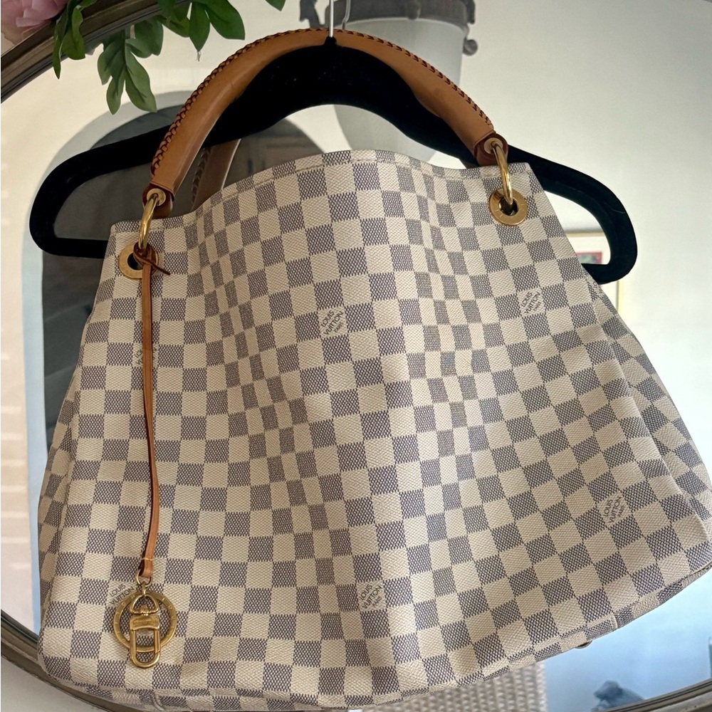 Louis Vuitton Damier Azur Canvas Artsy MM Bag